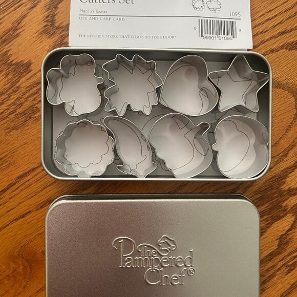 Pampered Chef Creative Cutters Set #1095 - Picture 1 of 1